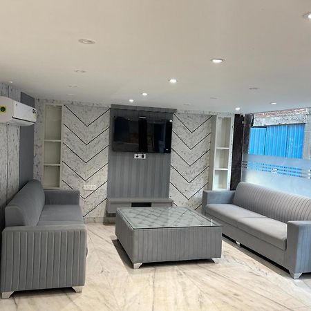 Cg Internationl By Sweet Guest House New Delhi Luaran gambar