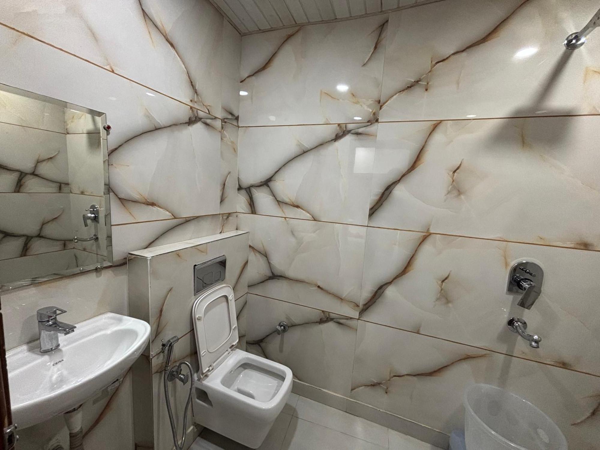Cg Internationl By Sweet Guest House New Delhi Luaran gambar