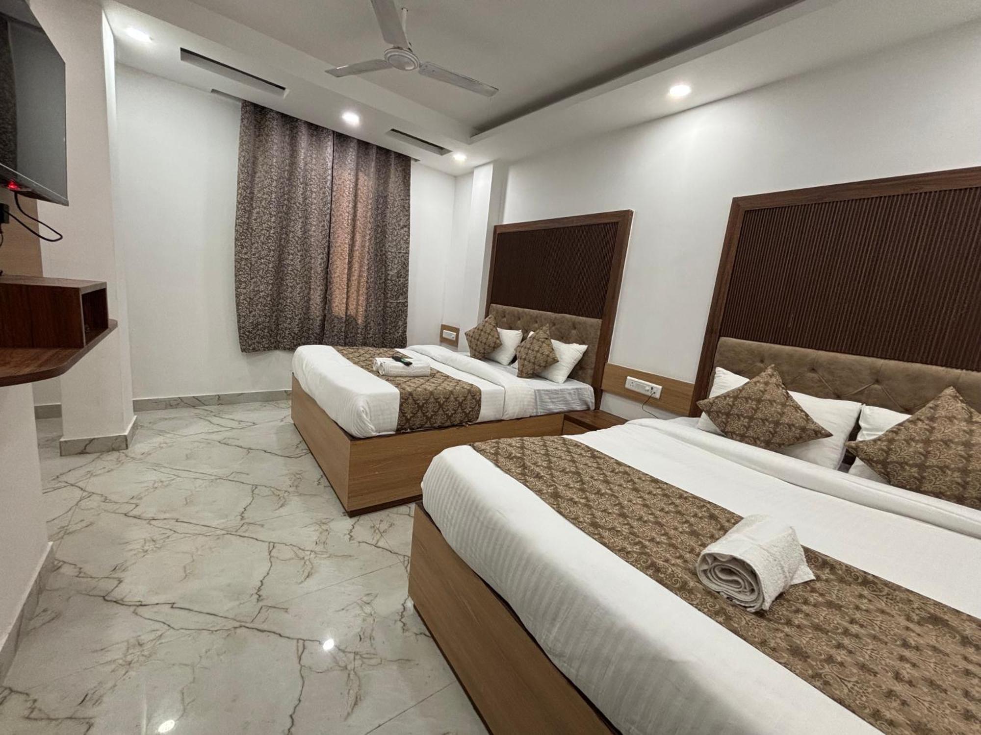 Cg Internationl By Sweet Guest House New Delhi Luaran gambar