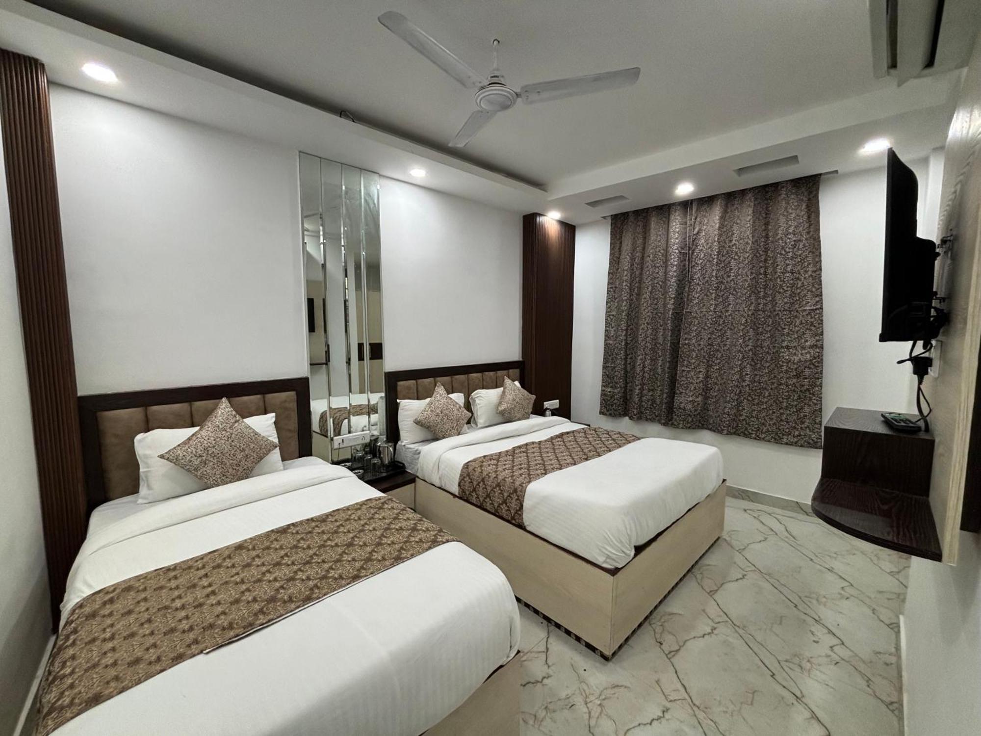 Cg Internationl By Sweet Guest House New Delhi Luaran gambar