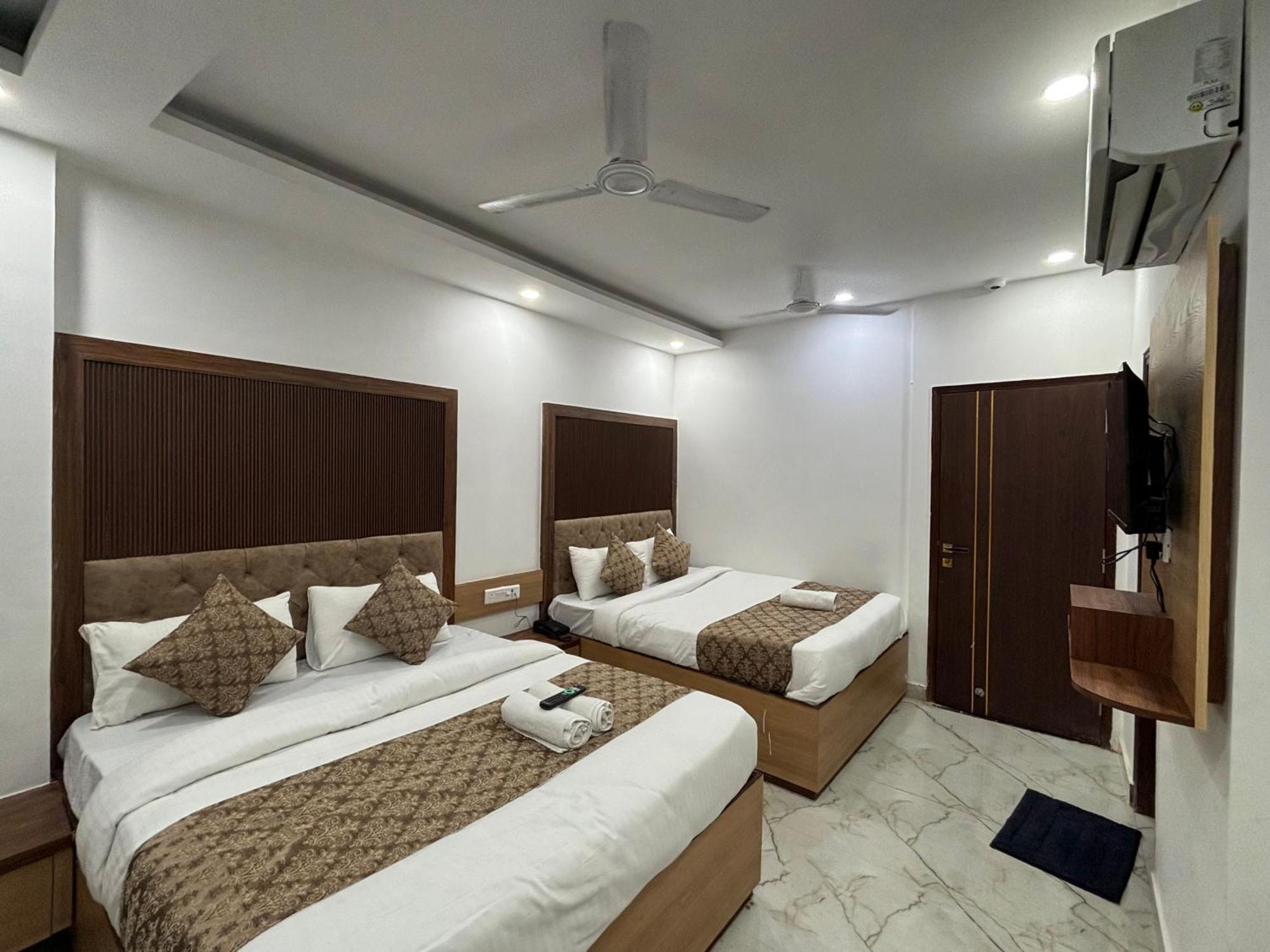 Cg Internationl By Sweet Guest House New Delhi Luaran gambar
