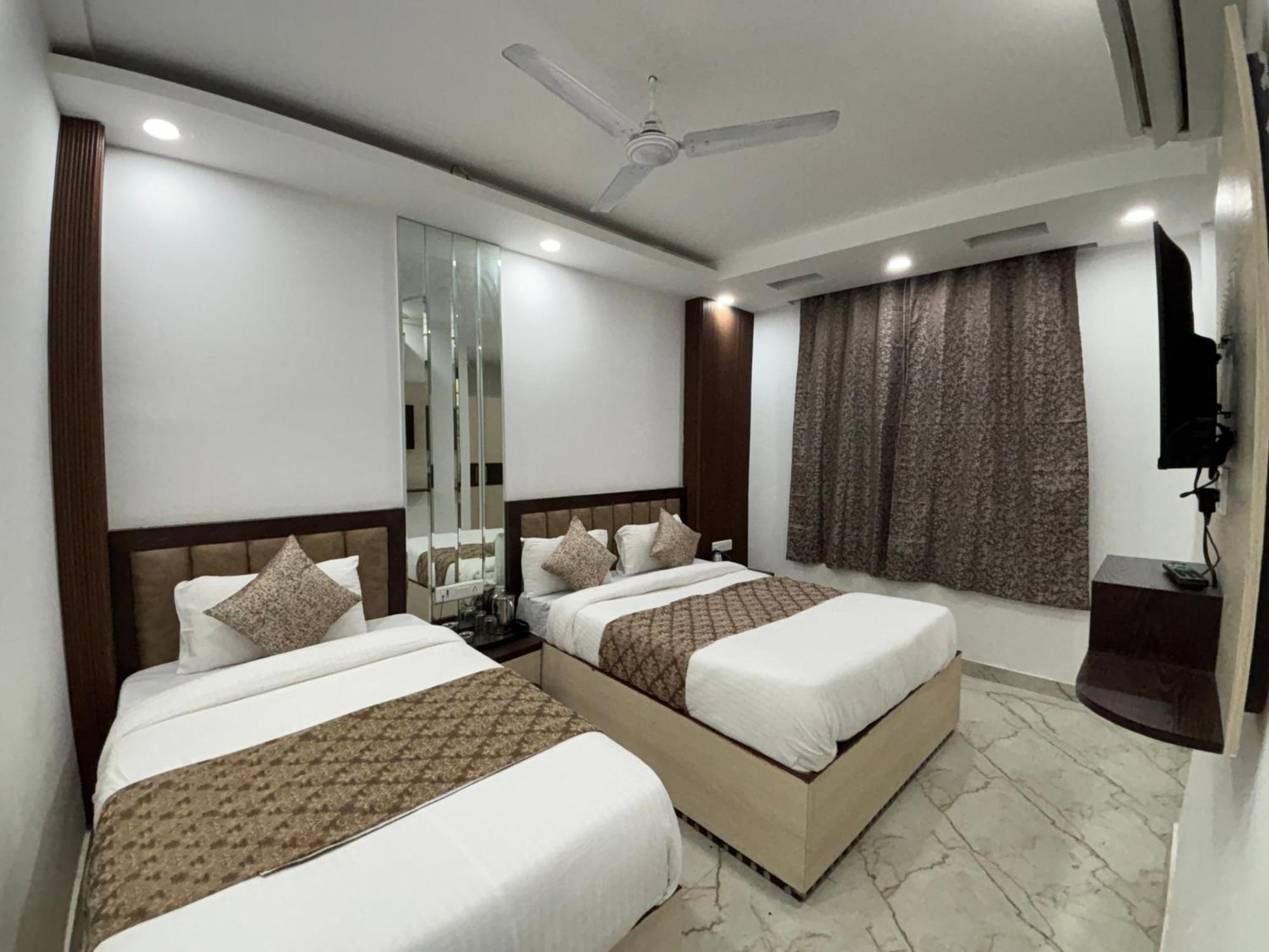 Cg Internationl By Sweet Guest House New Delhi Luaran gambar